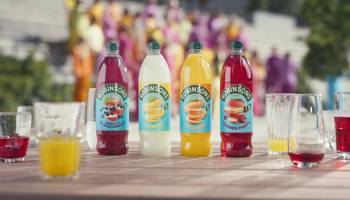 Robinsons assembles a gargling choir to help the nation Get Thirsty